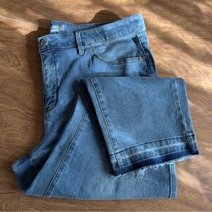 Rebecca Minkoff RM Medium Wash Blue Stretch Cropped denim Jeans plus size 20W